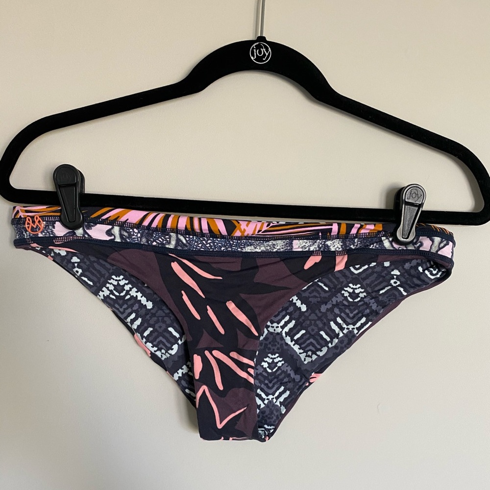 maaji reversible bikini bottoms
